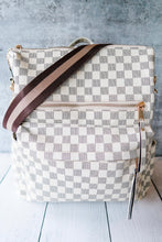 Load image into Gallery viewer, Checkered cream bag
